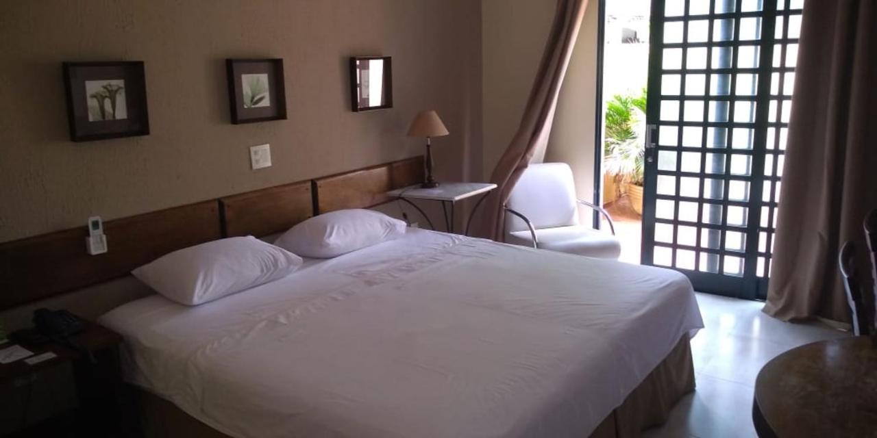 Mariá Plaza Hotel Araçatuba Esterno foto